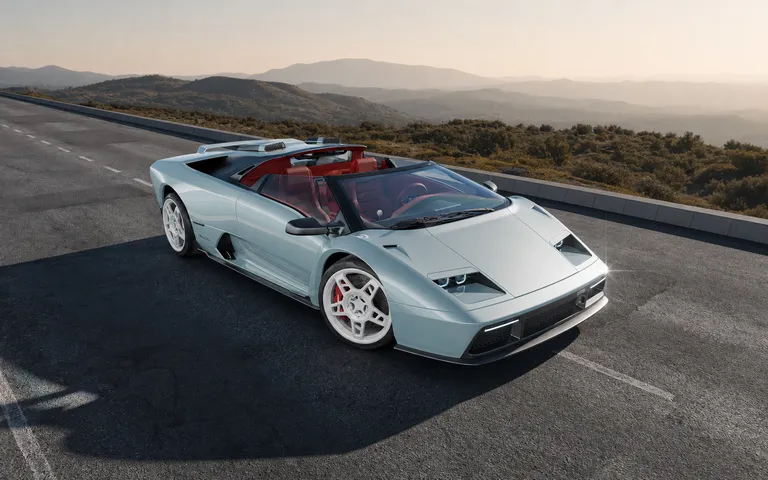 Eccentrica V12 Roadster: Carbon Fiber and Manual Gearbox Eccentrica V12 Roadster: Carbon Fiber and Manual Gearbox
